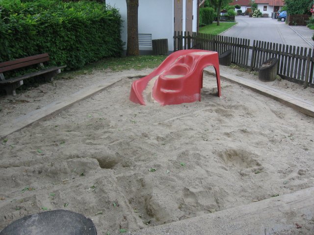 Grossansicht in neuem Fenster: Kinderspielplatz Feldkirchner Au