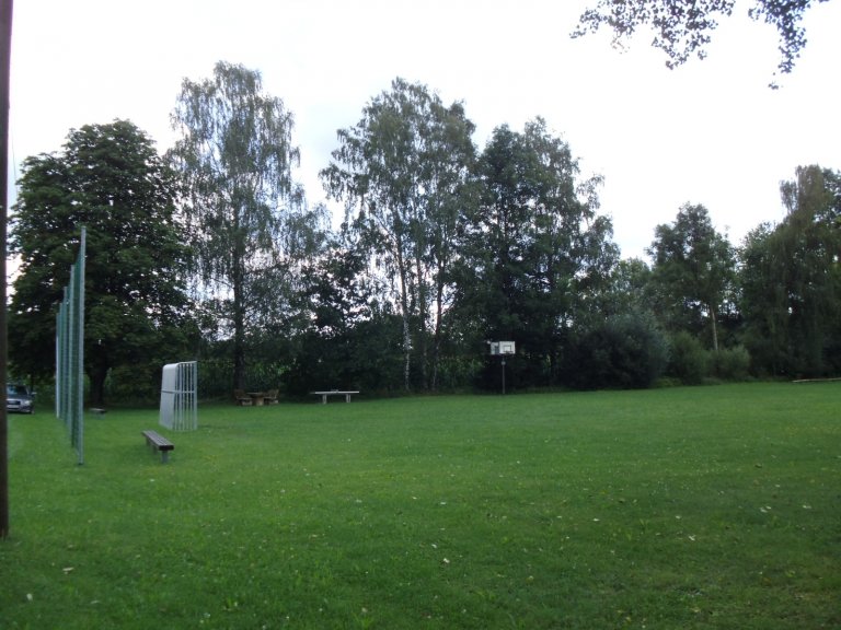 Grossansicht in neuem Fenster: Kinderspielplatz Thonstetten 2