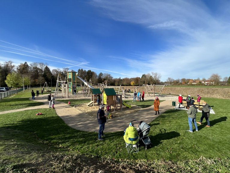 Grossansicht in neuem Fenster: Spielplatz_Stadtbadstraße_3