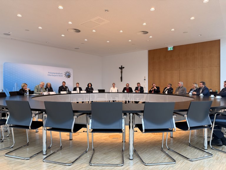 Vorstellung PI Moosburg Sitzungsaal Vorstellung PI Moosburg Sitzungsaal